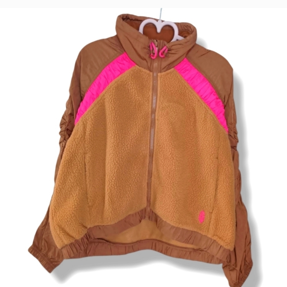 NWOT Free People Movement Amelia Zip Up Fleece in Camel Malibu - Picture 7 of 13